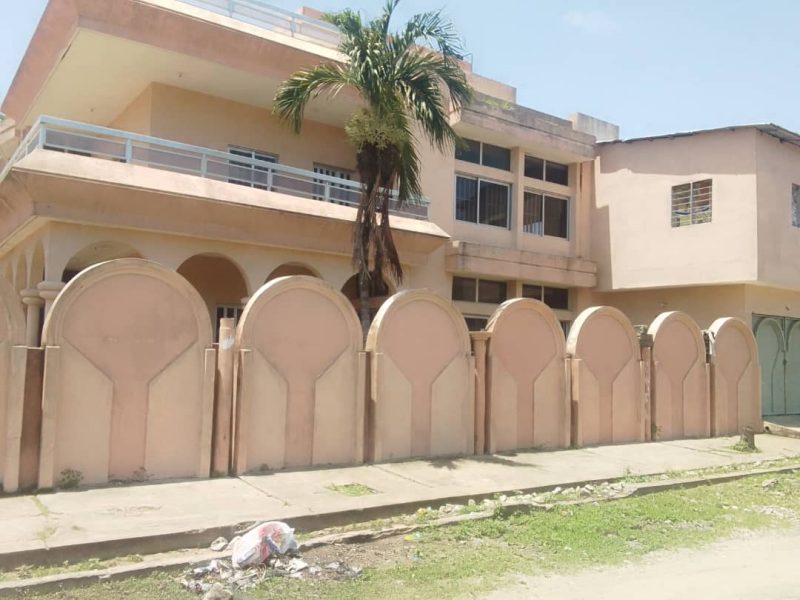 Villa R+2 à Akpakpa PK10