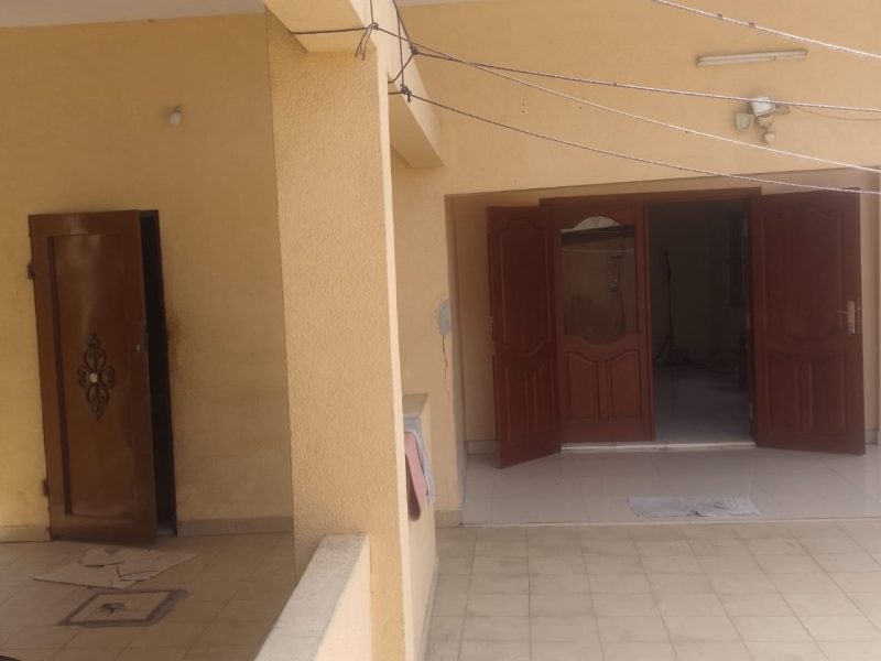 Villa dallée à vendre à AÏDJÈDO